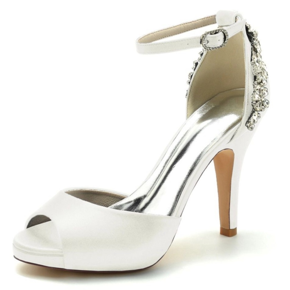 Shoes - Picture 4 of 5